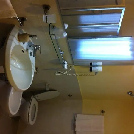 Hotel Il Cochino Montale (Tuscany)